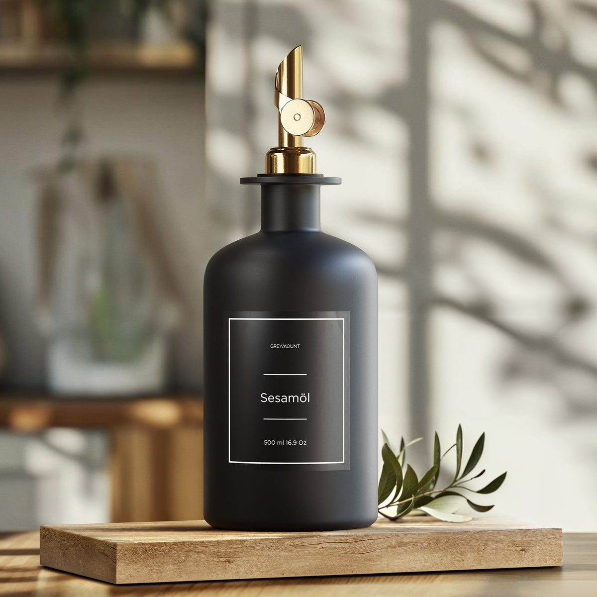 Ölflasche aus Glas Schwarz mit Ausgießer Gold (Schwarz Etiketten, 500ml)
